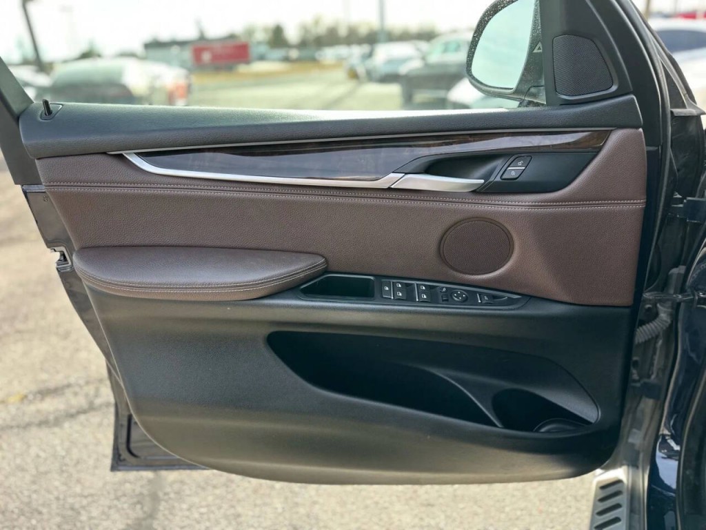 2016 BMW X5 Image 18