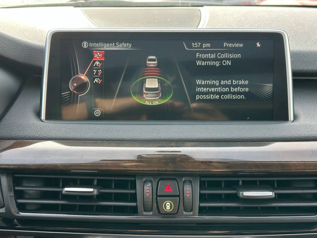 2016 BMW X5 Image 40