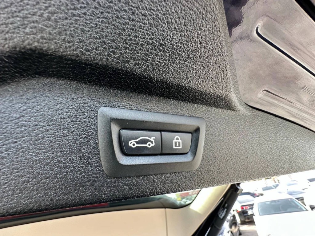 2016 BMW X5 Image 41