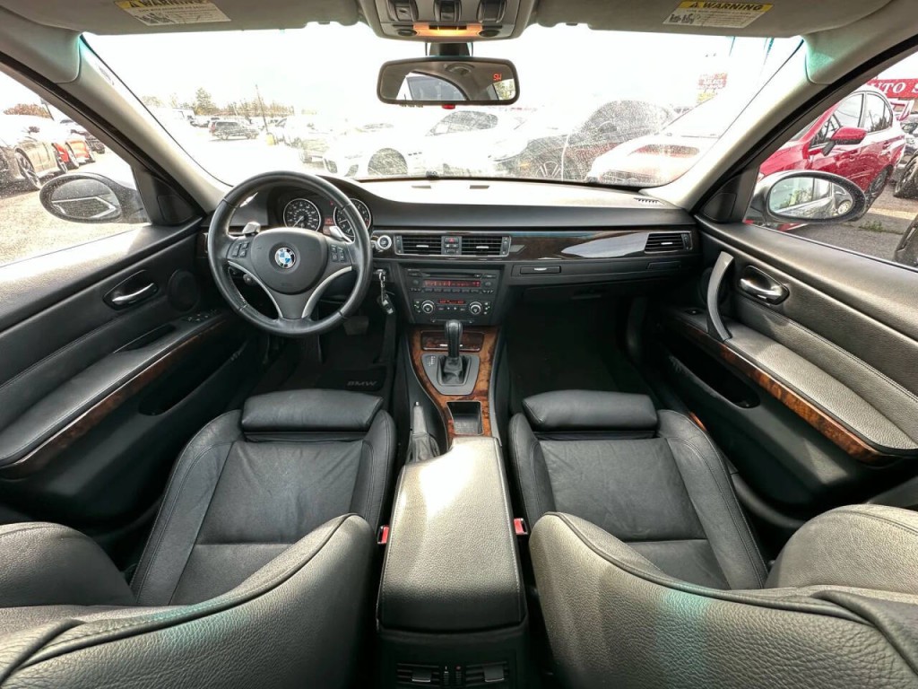 2007 BMW 3 Series Image 2