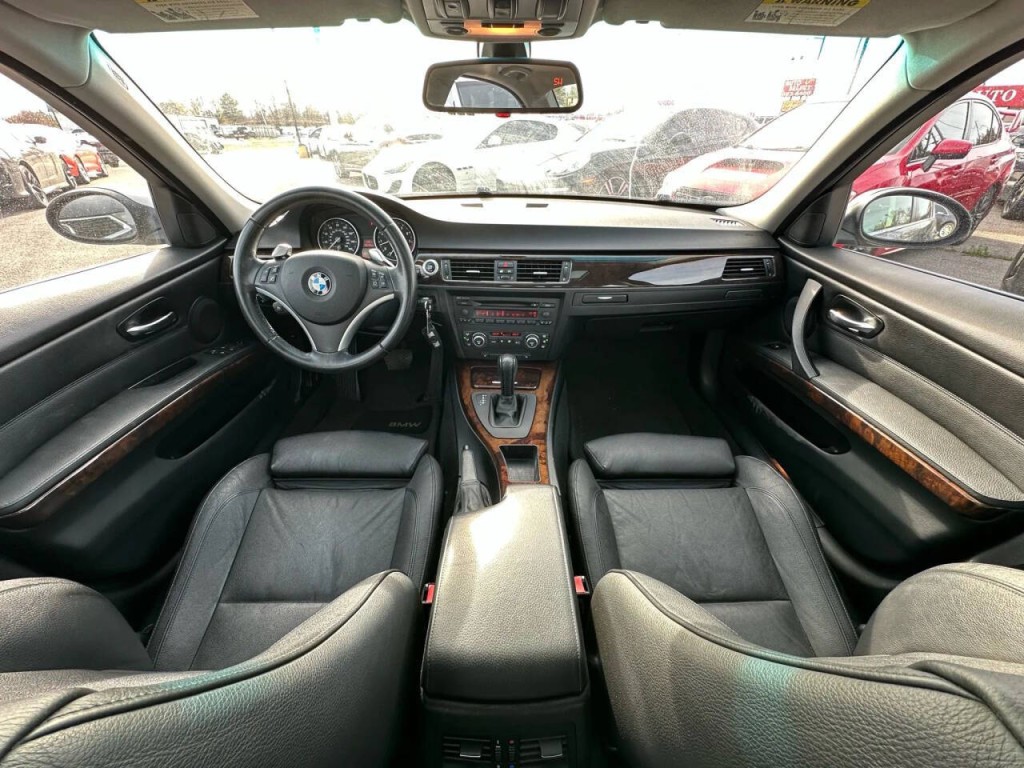 2007 BMW 3 Series Image 11