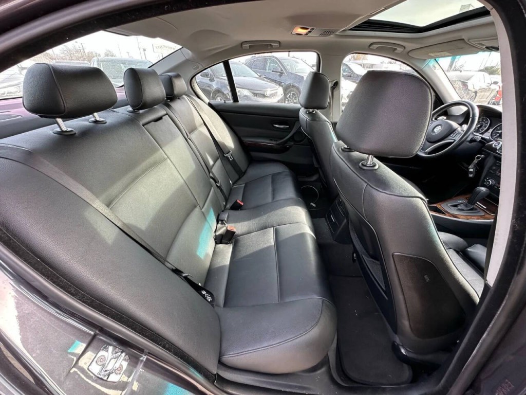 2007 BMW 3 Series Image 14