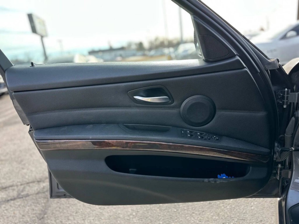 2007 BMW 3 Series Image 20