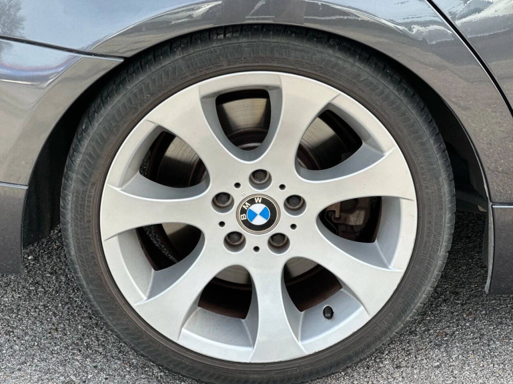 2007 BMW 3 Series Image 25