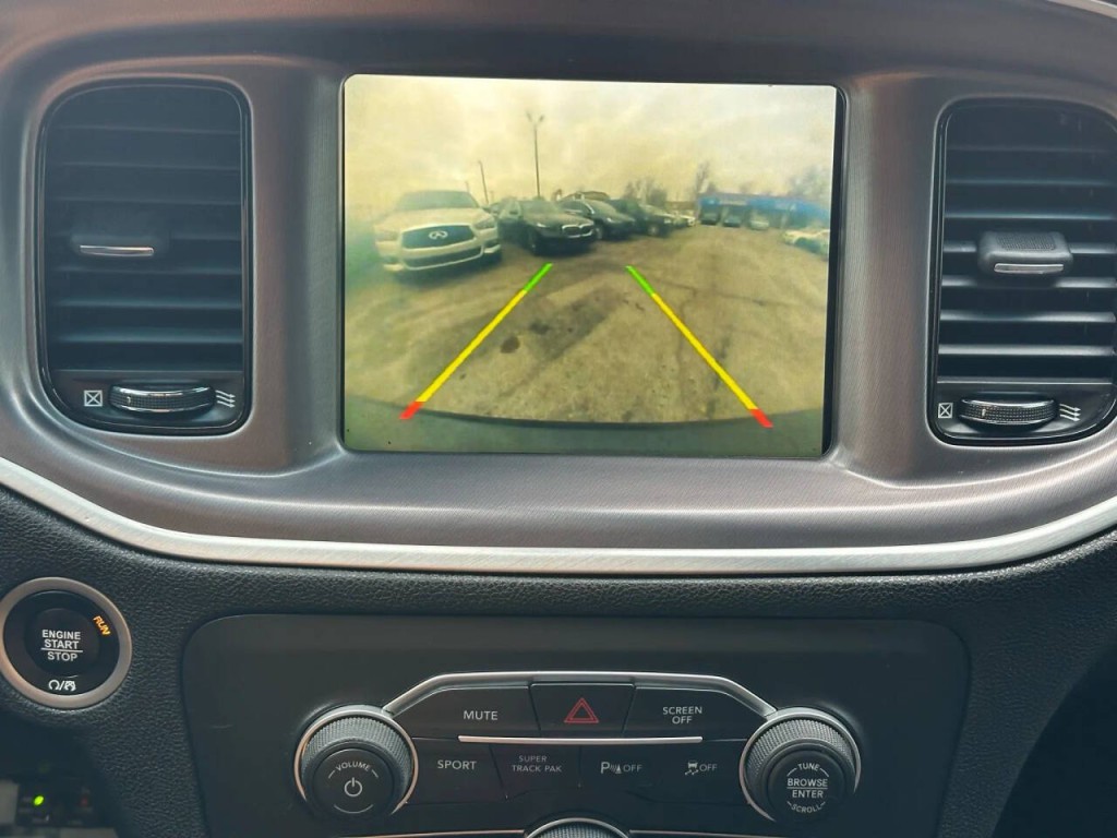 2021 Dodge Charger Image 39