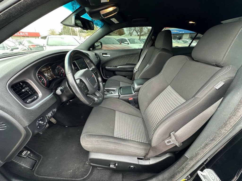 2021 Dodge Charger Image 10