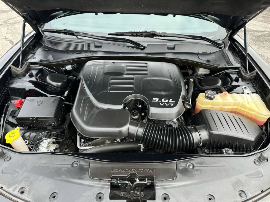 2021 Dodge Charger Image 19