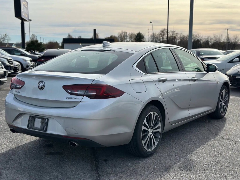 2018 Buick Regal Image 6