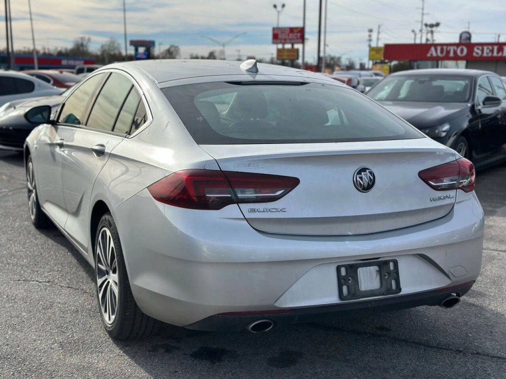 2018 Buick Regal Image 8