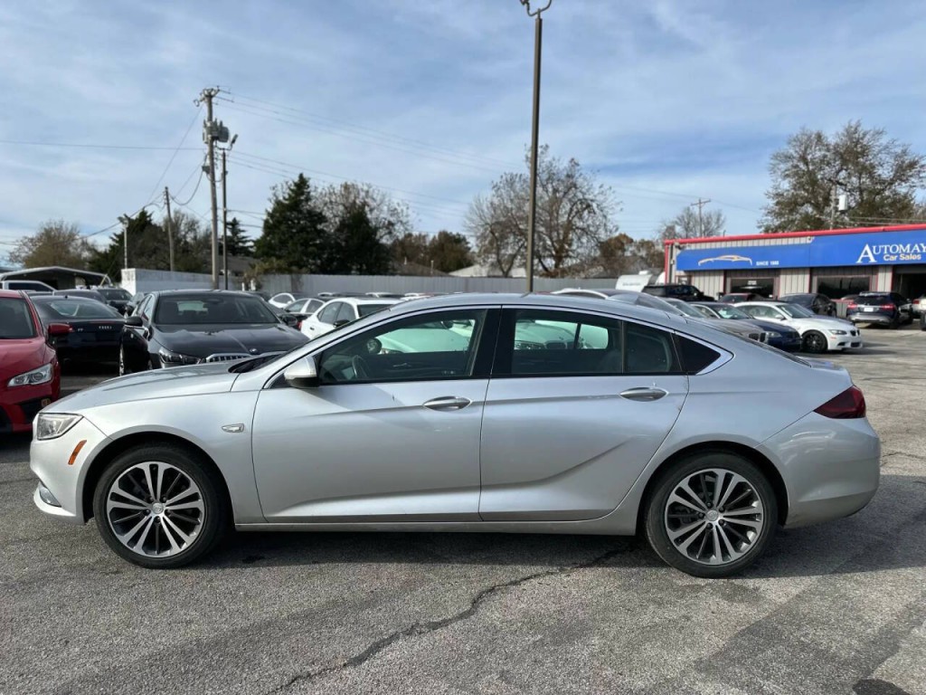 2018 Buick Regal Image 9