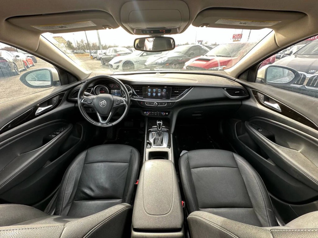 2018 Buick Regal Image 11
