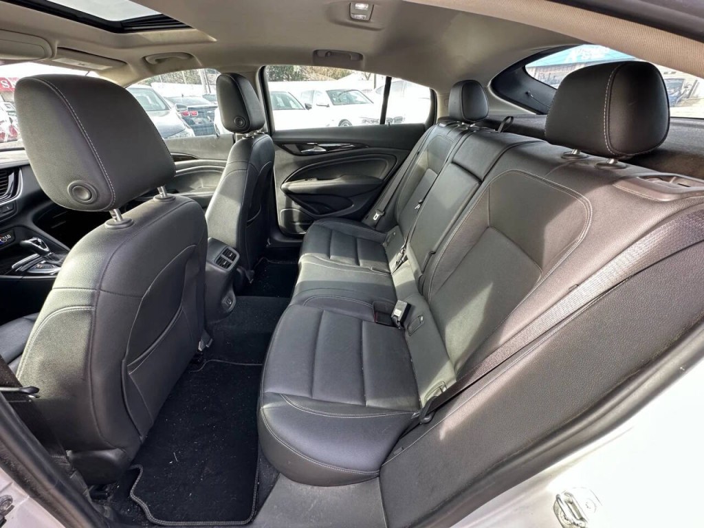 2018 Buick Regal Image 17