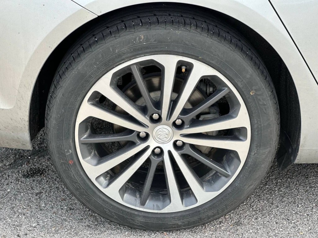 2018 Buick Regal Image 25