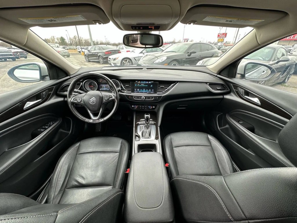 2018 Buick Regal Image 11