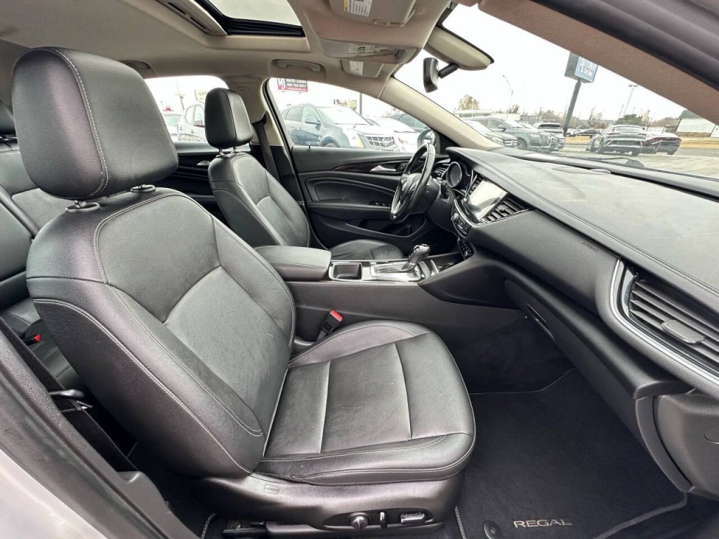2018 Buick Regal Image 13