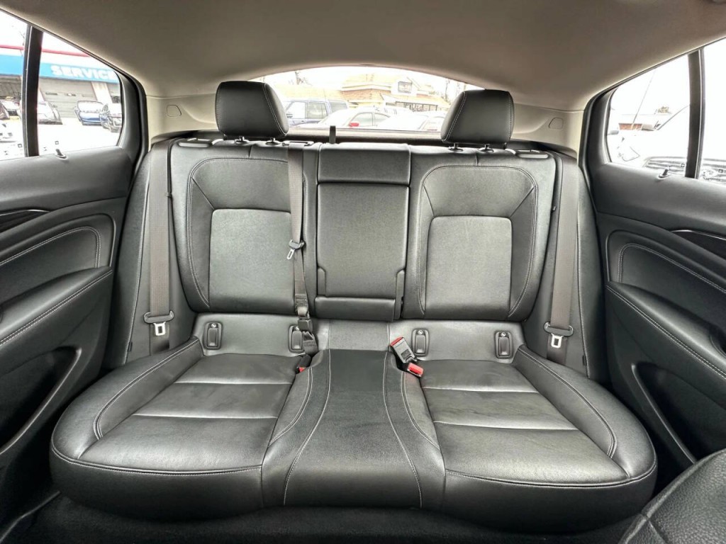 2018 Buick Regal Image 16