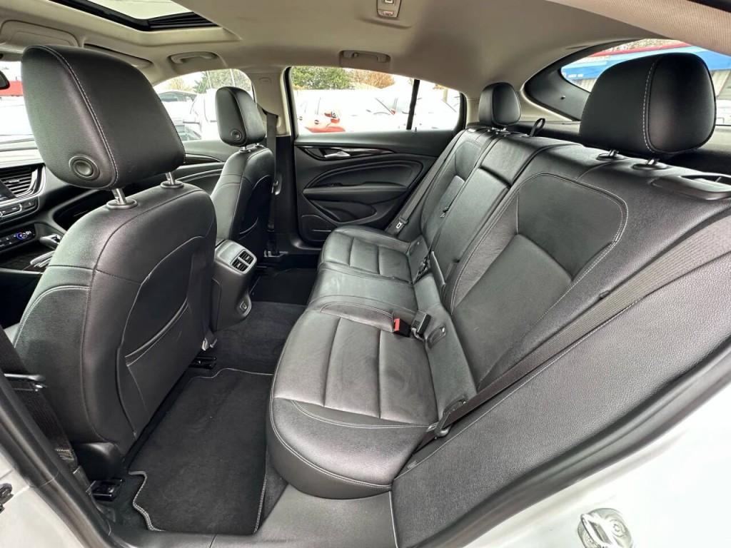 2018 Buick Regal Image 17