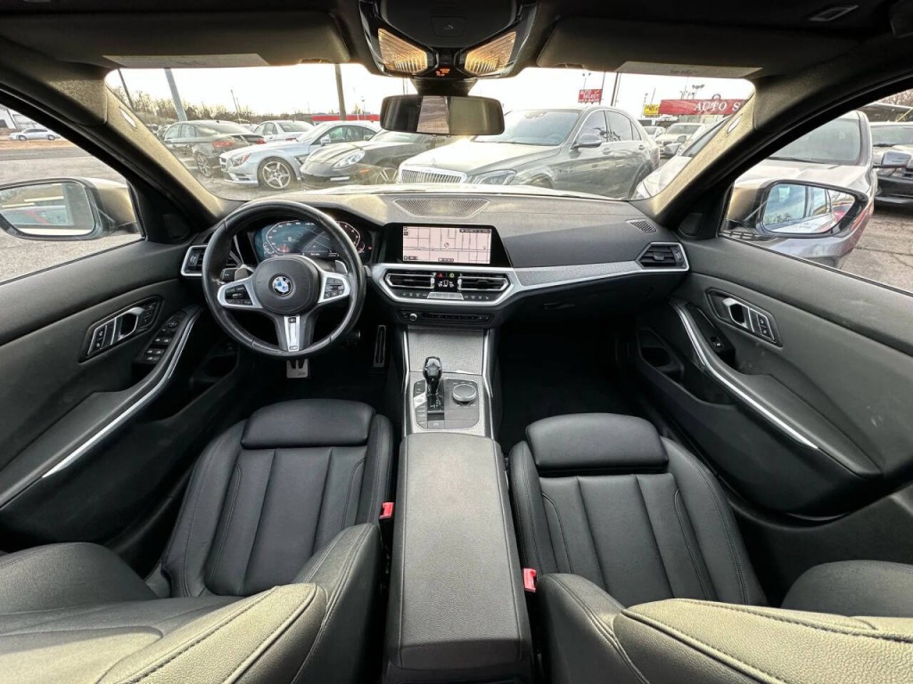 2020 BMW 3 Series Image 12