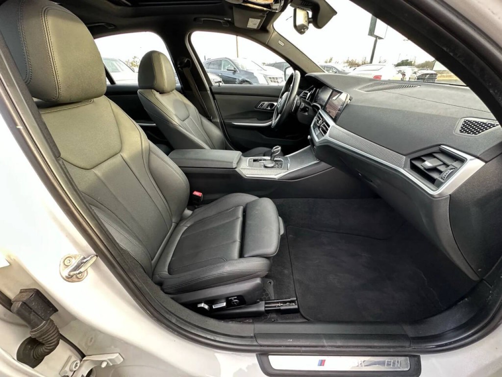 2020 BMW 3 Series Image 14