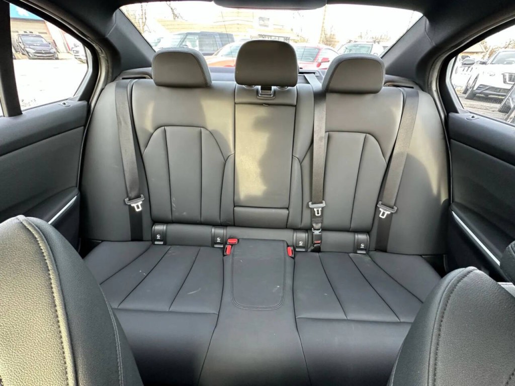 2020 BMW 3 Series Image 18