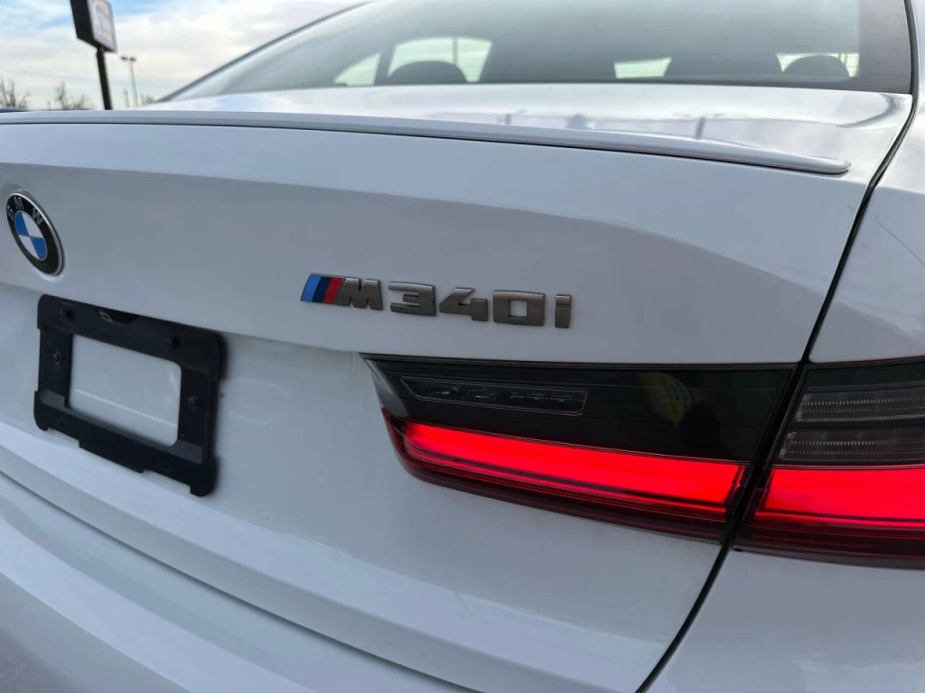 2020 BMW 3 Series Image 35