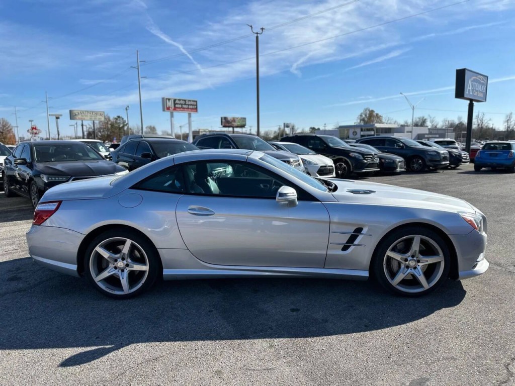 2015 Mercedes-Benz SL-Class Image 7