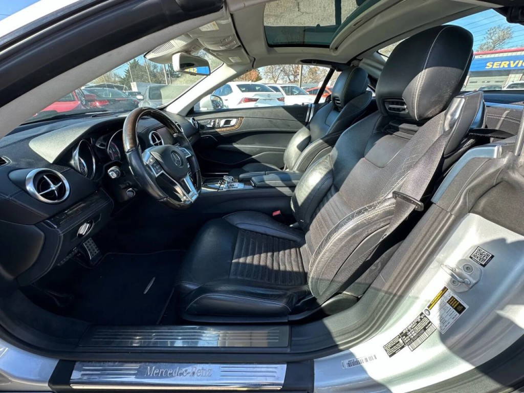 2015 Mercedes-Benz SL-Class Image 18