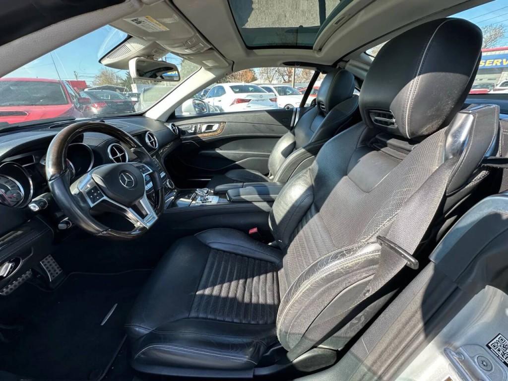 2015 Mercedes-Benz SL-Class Image 19