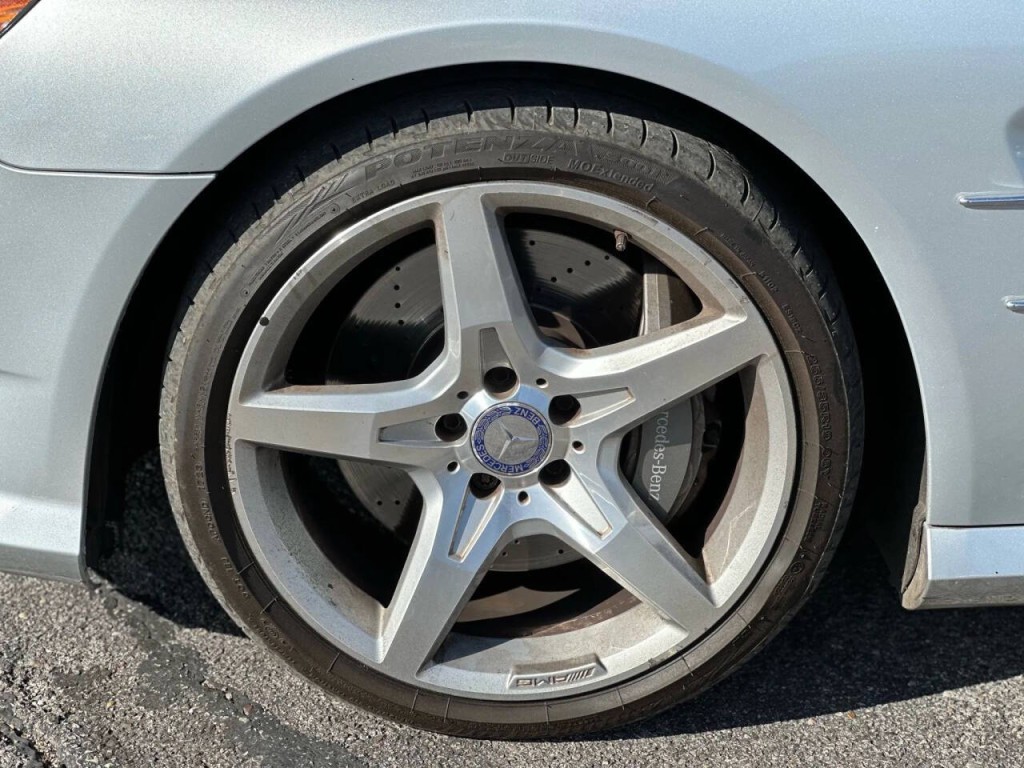 2015 Mercedes-Benz SL-Class Image 39