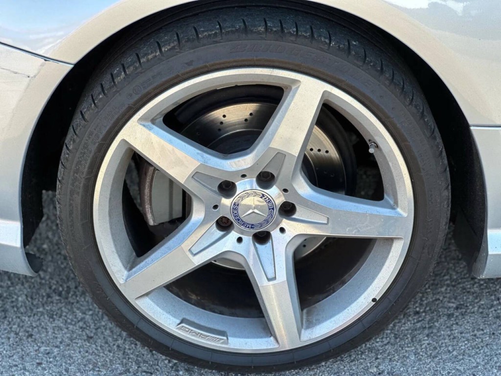 2015 Mercedes-Benz SL-Class Image 40