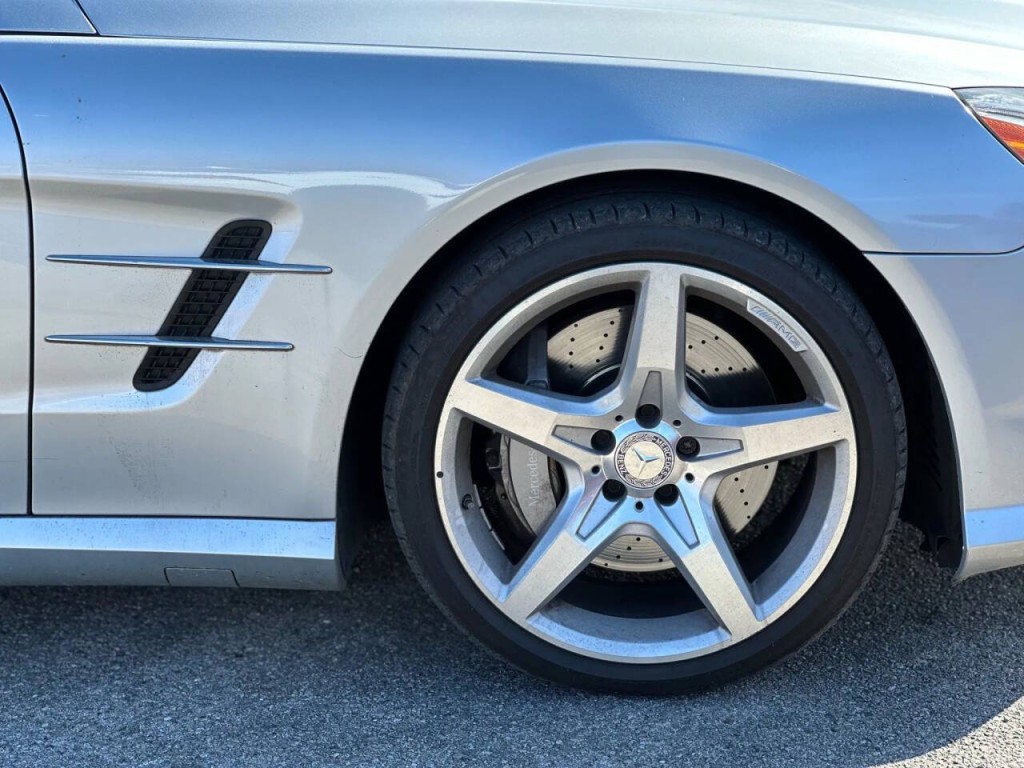 2015 Mercedes-Benz SL-Class Image 42