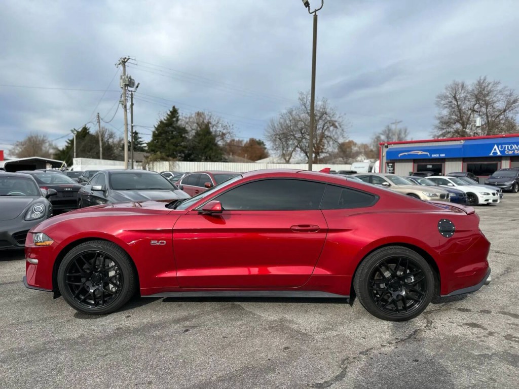 2020 Ford Mustang Image 9