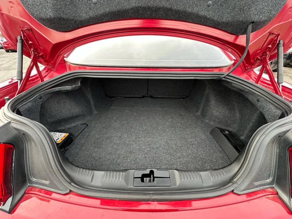 2020 Ford Mustang Image 18