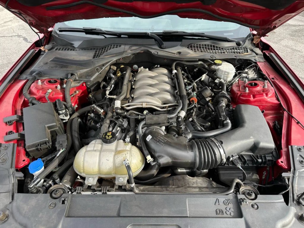 2020 Ford Mustang Image 19