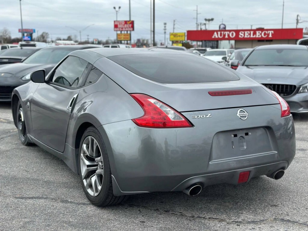 2014 Nissan 370Z Image 6