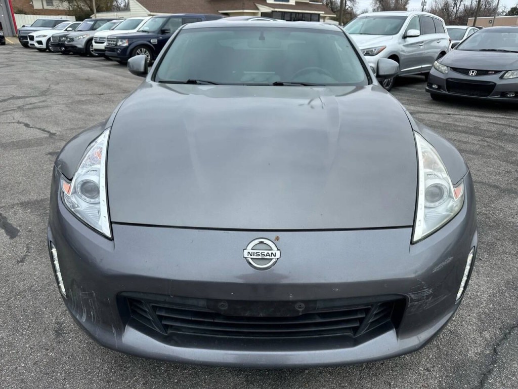 2014 Nissan 370Z Image 19