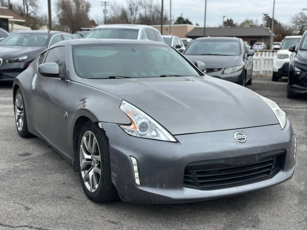 2014 Nissan 370Z Image 3