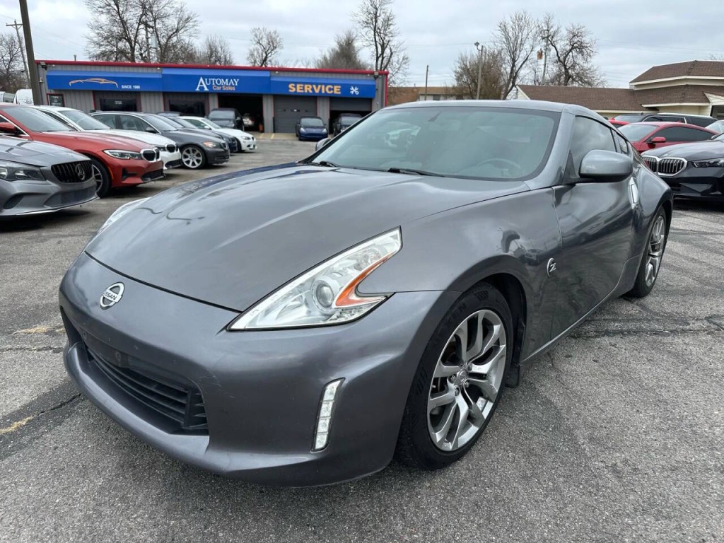 2014 Nissan 370Z Image 18