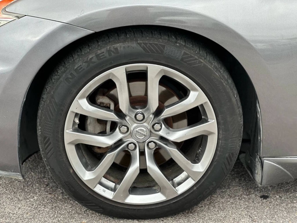 2014 Nissan 370Z Image 26