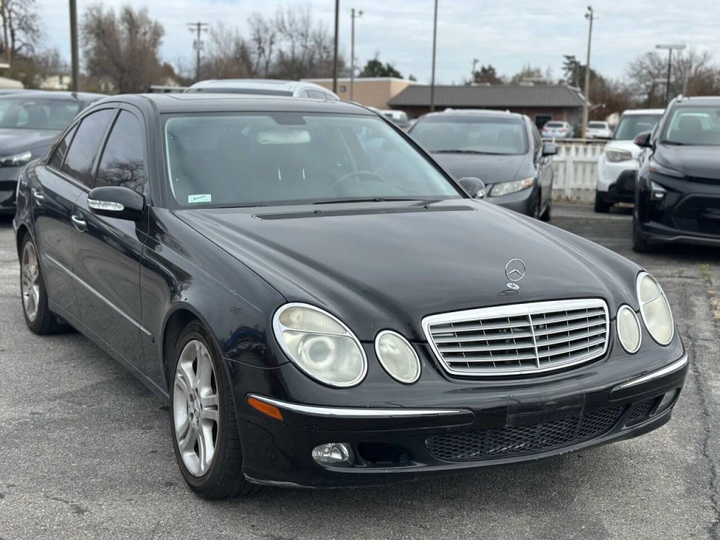 2005 Mercedes-Benz E-Class Image 3