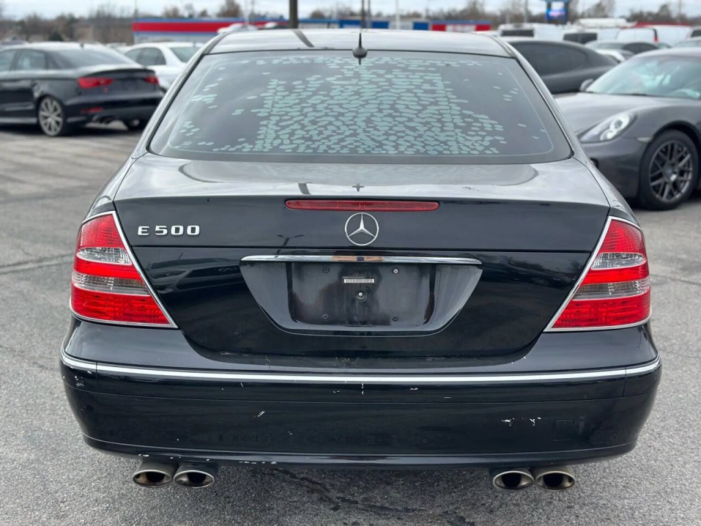 2005 Mercedes-Benz E-Class Image 6