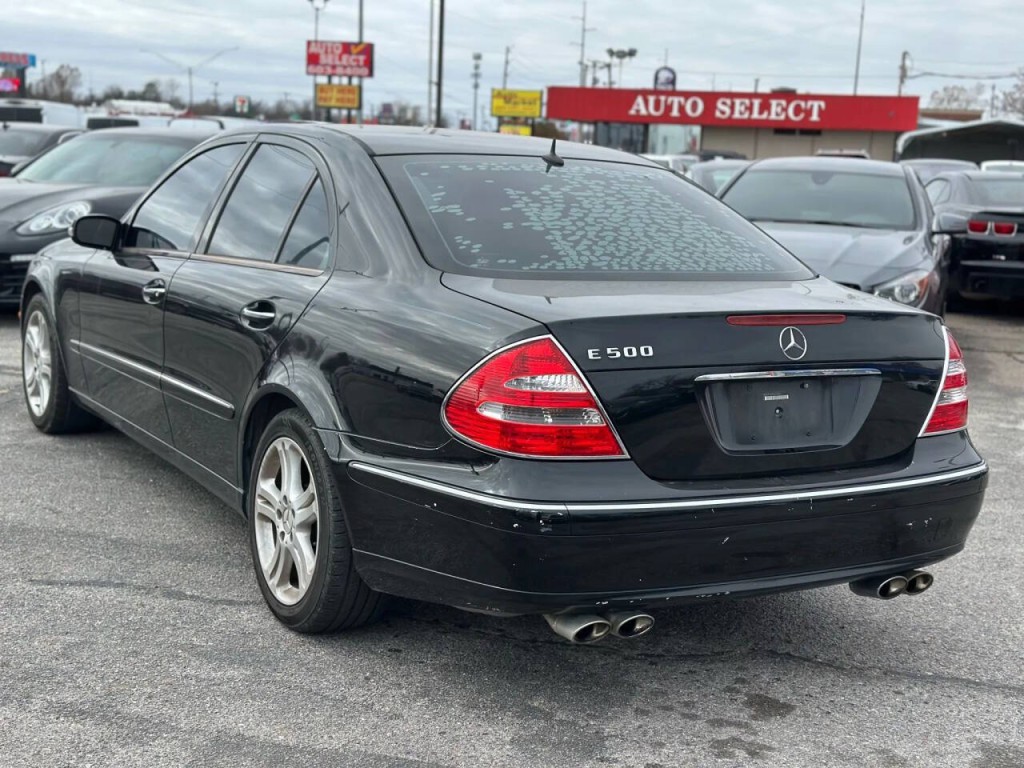 2005 Mercedes-Benz E-Class Image 7