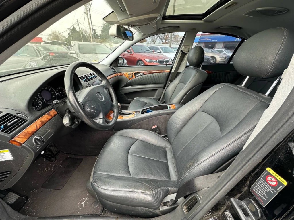 2005 Mercedes-Benz E-Class Image 9
