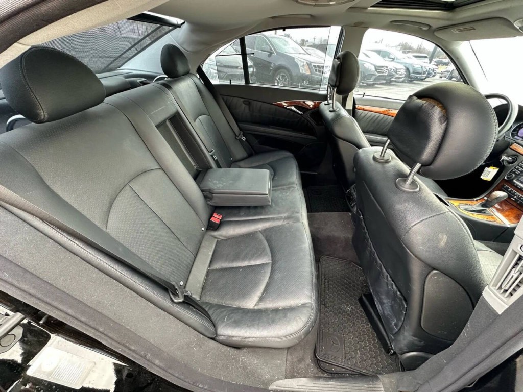 2005 Mercedes-Benz E-Class Image 13