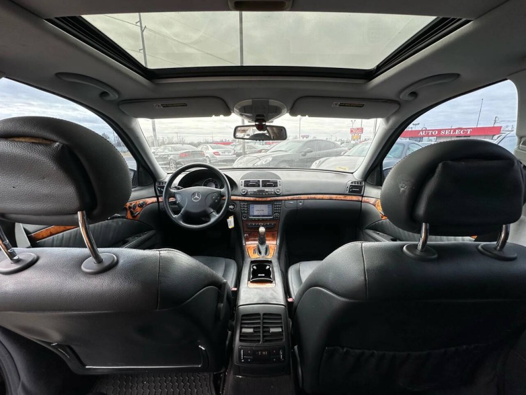 2005 Mercedes-Benz E-Class Image 14