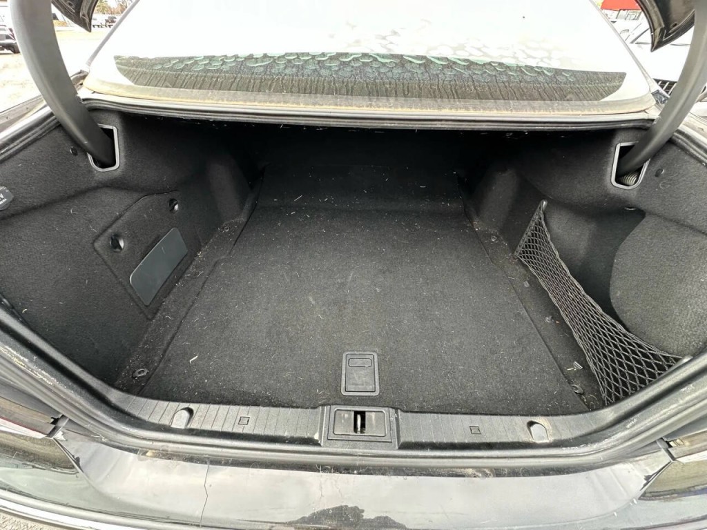 2005 Mercedes-Benz E-Class Image 17