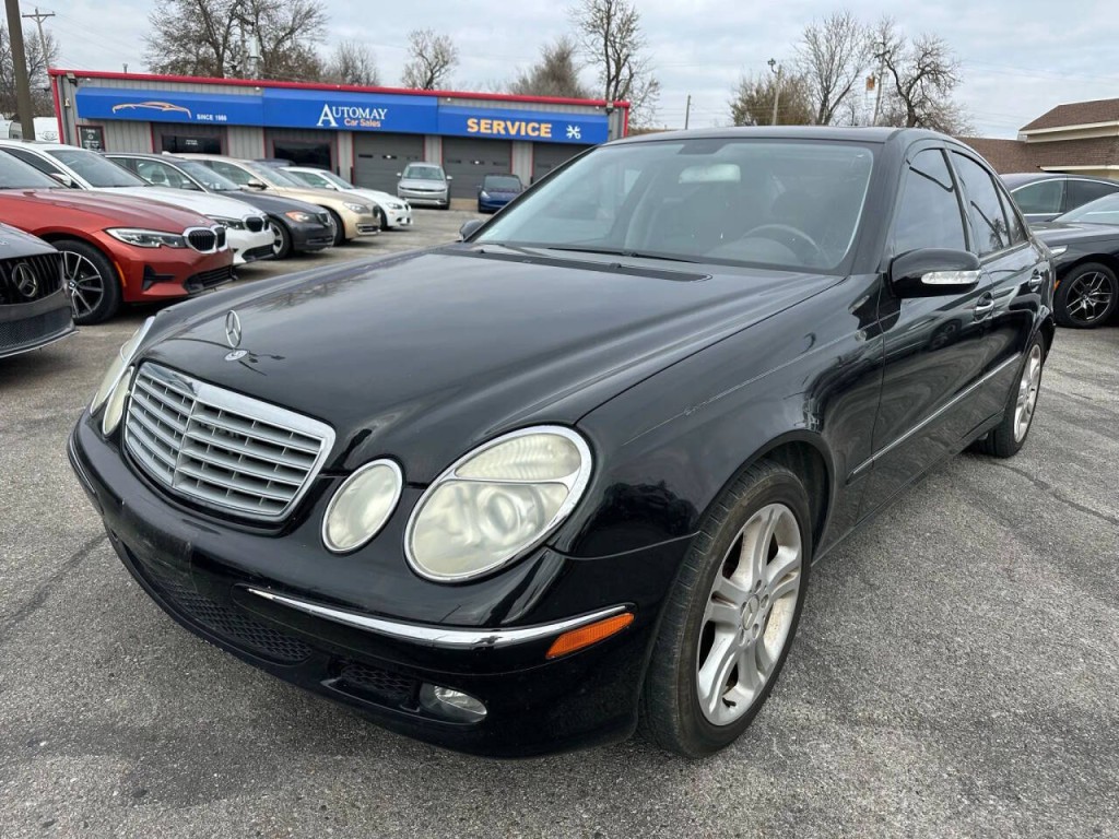 2005 Mercedes-Benz E-Class Image 26