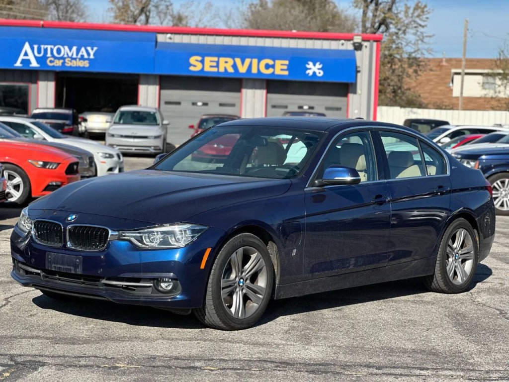 2017 BMW 3 Series Image 1