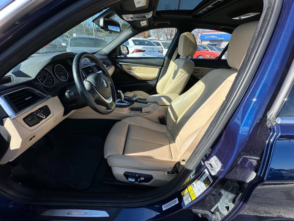 2017 BMW 3 Series Image 10