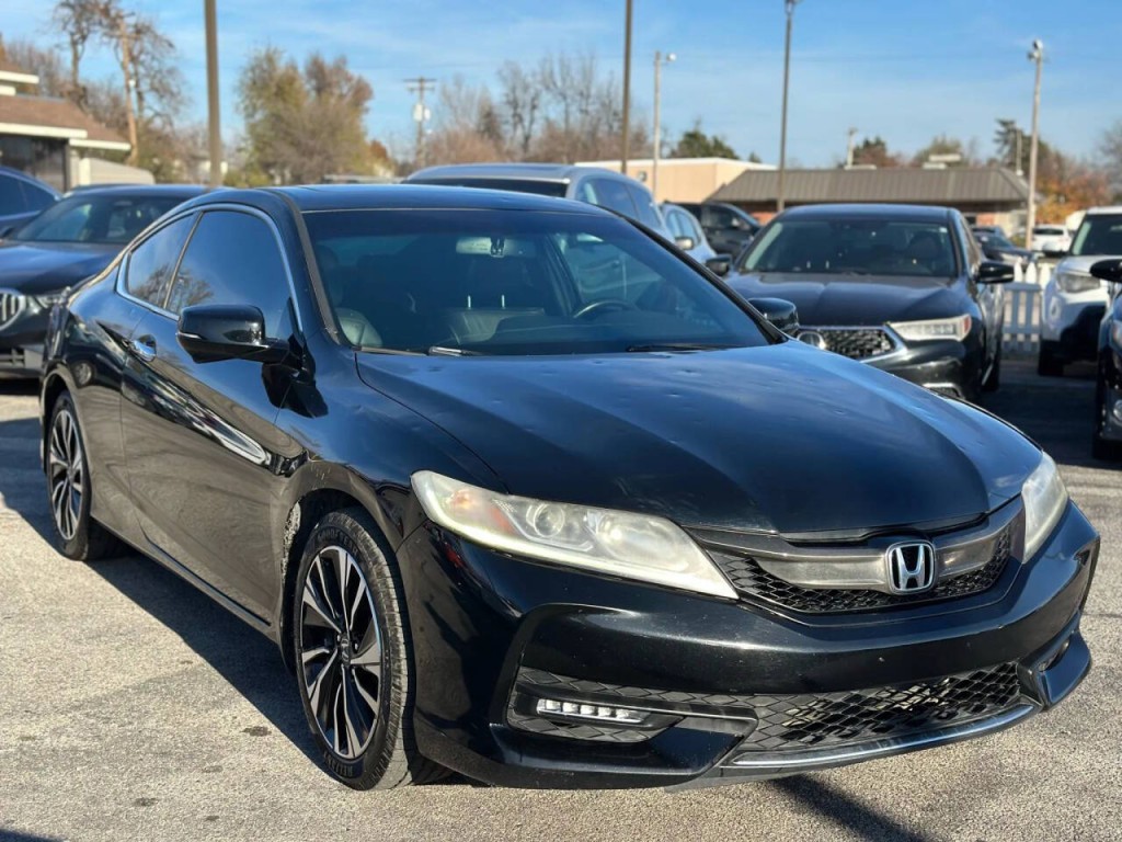 2017 Honda Accord Image 4